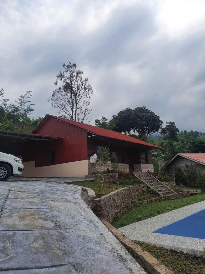 Express O 91843 Bbs Villa Ciater Bandung Dış mekan fotoğraf